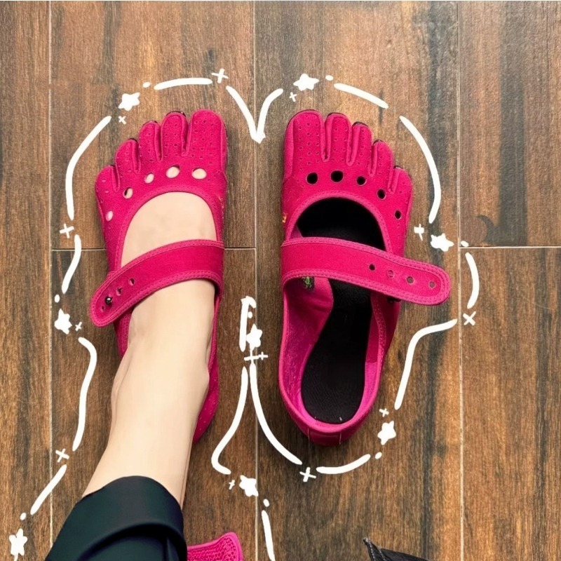 Pilates Yoga Footwear - Mary Jane Five-toe Footwear For Yoga